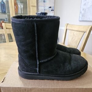 Cozy Black Kids Boots